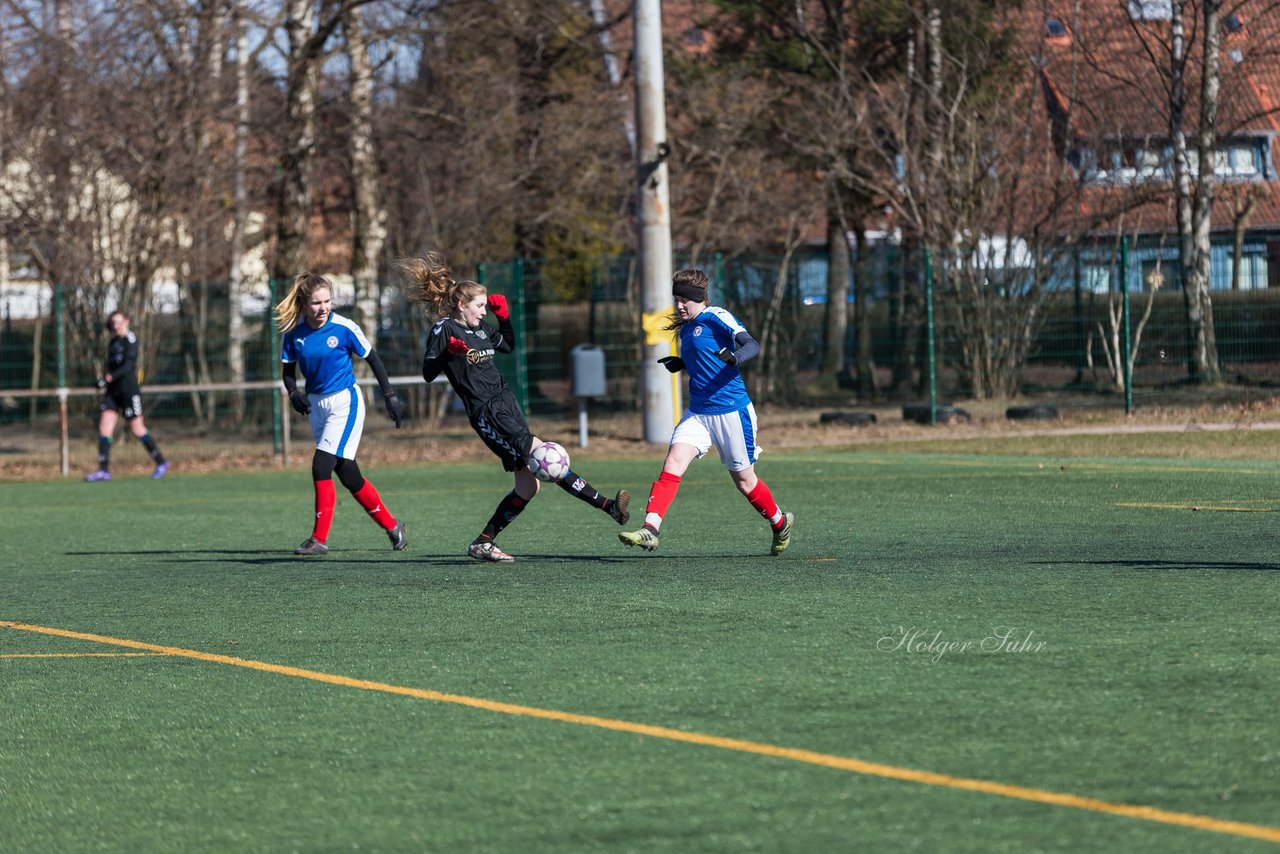 Bild 274 - B-Juniorinnen Halbfinale SVHU - Holstein Kiel : Ergebnis: 3:0